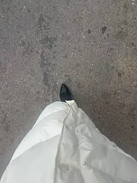 xiaoyuan01 online show from 4, 12, 2025