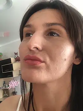 Snapshot of NikaSwan2831 chatting on 18, 9, 2025 NikaSwan2831 online show from 18, 9, 2025