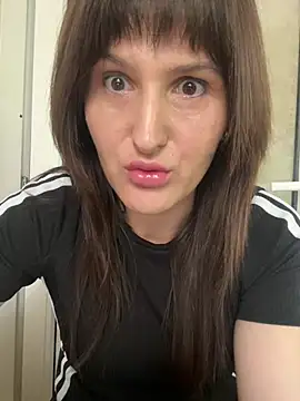 NikaSwan2831 online show from 9, 4, 2026