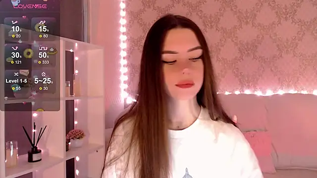 Snapshot of HolyMiax chatting on 18, 9, 2025 HolyMiax online show from 18, 9, 2025