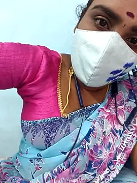 Snapshot of Tamil_riyalini12 chatting on 25, 10, 2025 Tamil riyalini12 online show from 25, 10, 2025