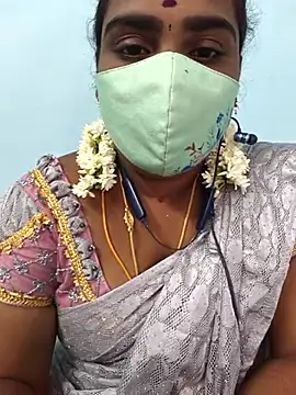 Snapshot of Tamil_riyalini12 chatting on 15, 11, 2025 Tamil riyalini12 online show from 15, 11, 2025