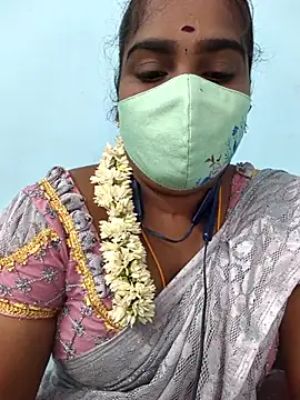 Snapshot of Tamil_riyalini12 chatting on 20, 11, 2025 Tamil riyalini12 online show from 20, 11, 2025