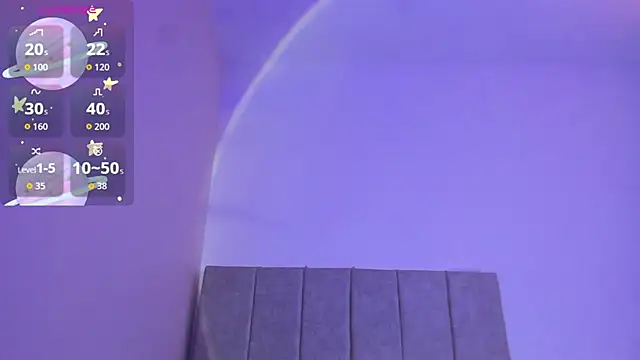 liiamluna  online show from 7, 10, 2025