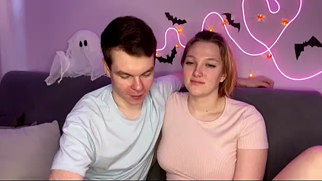 julielourens online show from 27, 10, 2025