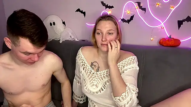 julielourens online show from 31, 10, 2025