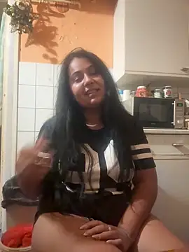Snapshot of Melissa10 chatting on 13, 10, 2025 Melissa10 online show from 13, 10, 2025