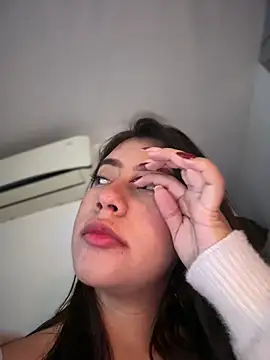 sara calderon online show from 3, 6, 2026