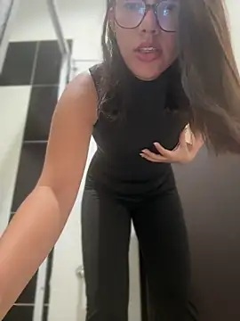 sara calderon online show from 5, 6, 2026