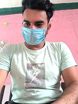 Snapshot of Riyansh_mehta chatting on 5, 10, 2025 Riyansh mehta online show from 5, 10, 2025