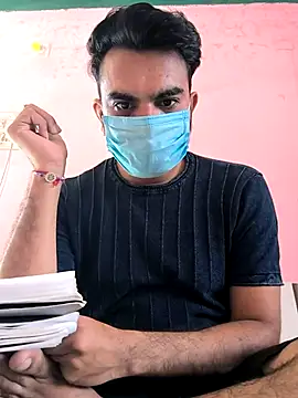 Snapshot of Riyansh_mehta chatting on 13, 10, 2025 Riyansh mehta online show from 13, 10, 2025