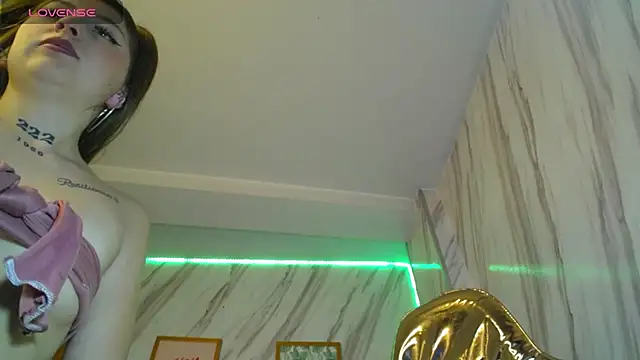 madelen b online show from 22, 9, 2025