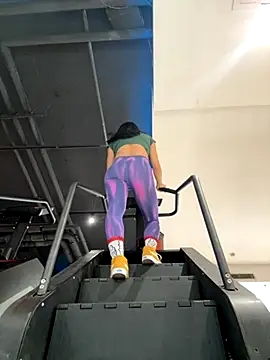 Ninazhang online show from 26, 10, 2025