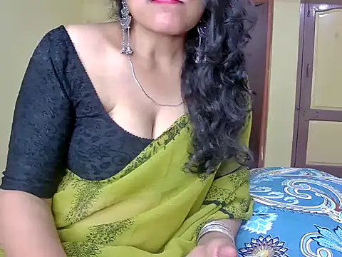 Snapshot of MasTANIYA chatting on 3, 10, 2025 MasTANIYA online show from 3, 10, 2025