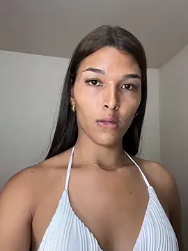 Snapshot of love_megann chatting on 16, 11, 2025 love megann online show from 16, 11, 2025