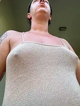sweetsirenn online show from 25, 7, 2026