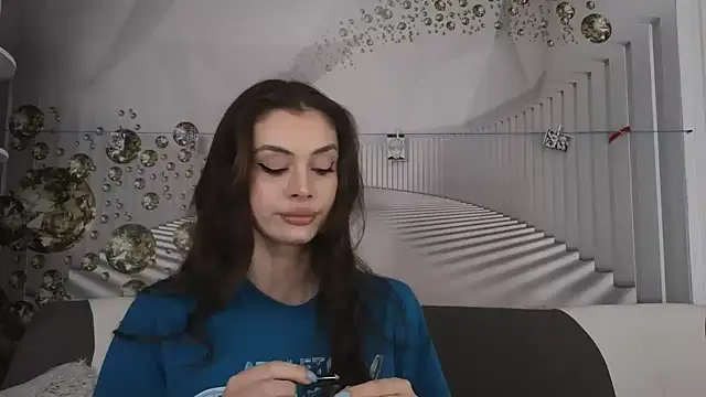 Snapshot of EvoletteLouLou chatting on 22, 9, 2025 EvoletteLouLou online show from 22, 9, 2025