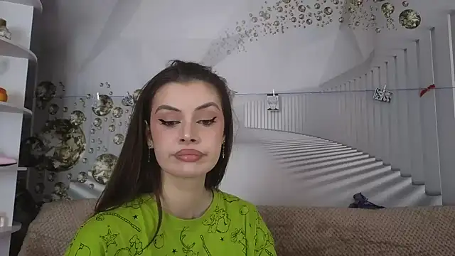 Snapshot of EvoletteLouLou chatting on 3, 11, 2025 EvoletteLouLou online show from 3, 11, 2025