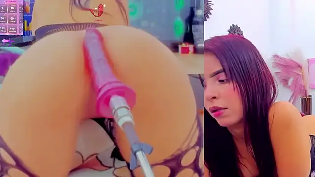 Snapshot of Athena_Jackson_ chatting on 11, 11, 2025 Athena Jackson online show from 11, 11, 2025