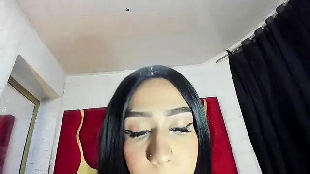 chaniesmith69x online show from 8, 11, 2025