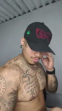 Snapshot of David_tatto1 chatting on 28, 5, 2026 David tatto1 online show from 28, 5, 2026