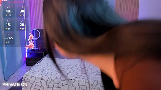 Snapshot of samanthaa_moon chatting on 12, 9, 2025 samanthaa moon online show from 12, 9, 2025