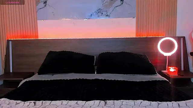 samanthaa moon online show from 15, 3, 2026