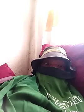 Snapshot of Sexxoophone chatting on 12, 4, 2026 Sexxoophone online show from 12, 4, 2026