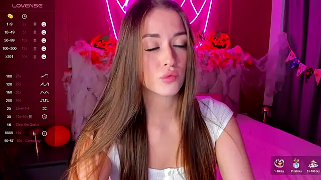 StacyWells online show from 31, 10, 2025