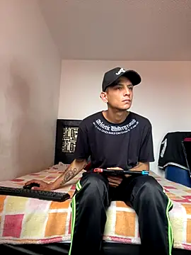 andrewcoopper1 online show from 30, 9, 2025