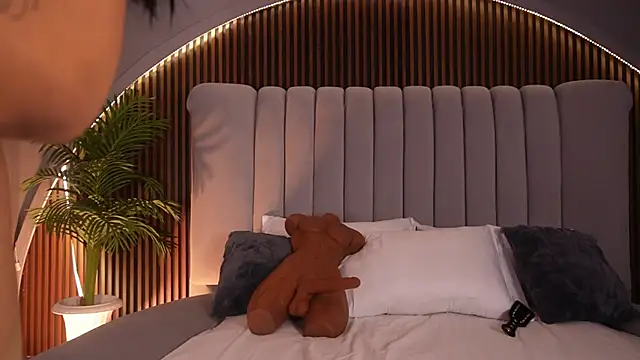 KatlynRous online show from 31, 1, 2026