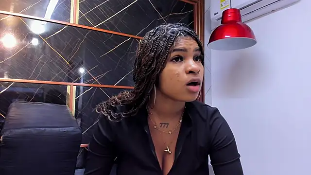 Snapshot of HannyThompson chatting on 23, 9, 2025 HannyThompson online show from 23, 9, 2025