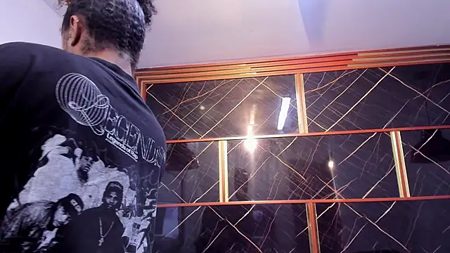 Snapshot of HannyThompson chatting on 25, 10, 2025 HannyThompson online show from 25, 10, 2025