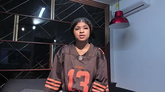 Snapshot of HannyThompson chatting on 31, 10, 2025 HannyThompson online show from 31, 10, 2025