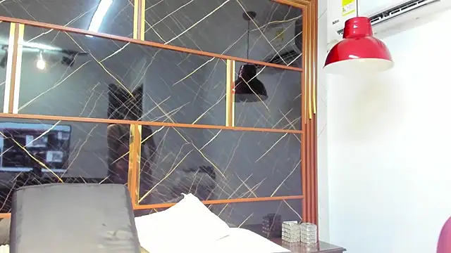 HannyThompson online show from 12, 2, 2026