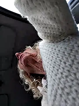 Snapshot of clarabell4 chatting on 25, 11, 2025 clarabell4 online show from 25, 11, 2025