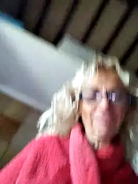 Snapshot of clarabell4 chatting on 29, 11, 2025 clarabell4 online show from 29, 11, 2025