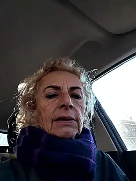 Snapshot of clarabell4 chatting on 12, 1, 2026 clarabell4 online show from 12, 1, 2026