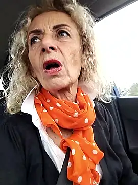 Snapshot of clarabell4 chatting on 15, 1, 2026 clarabell4 online show from 15, 1, 2026