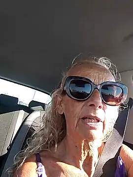 Snapshot of clarabell4 chatting on 9, 7, 2026 clarabell4 online show from 9, 7, 2026