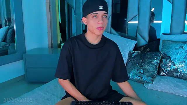 Sebax Young online show from 30, 9, 2025