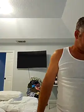 cubanitofeliz40 online show from 10, 9, 2025