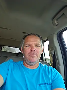 cubanitofeliz40 online show from 24, 11, 2025