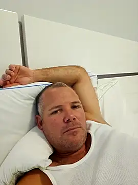 cubanitofeliz40 online show from 30, 11, 2025