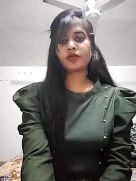 Snapshot of cute_radhikaa chatting on 2, 2, 2026 cute radhikaa online show from 2, 2, 2026