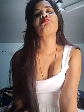 Snapshot of cute_radhikaa chatting on 8, 2, 2026 cute radhikaa online show from 8, 2, 2026