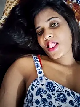 Snapshot of cute_radhikaa chatting on 14, 4, 2026 cute radhikaa online show from 14, 4, 2026
