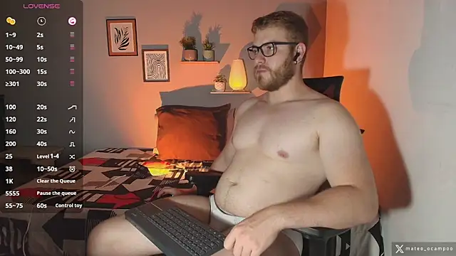 Snapshot of mateo_ocampo chatting on 9, 10, 2025 mateo ocampo online show from 9, 10, 2025