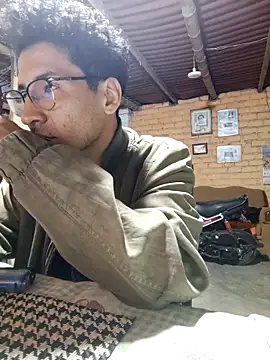 LecheDeSoya666 online show from 9, 10, 2025