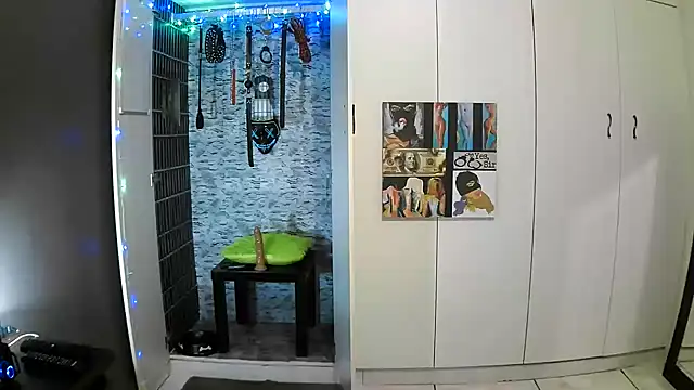 Snapshot of BaDSubMiss chatting on 27, 9, 2025 BaDSubMiss online show from 27, 9, 2025